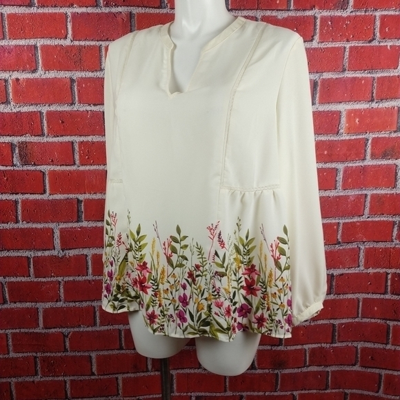Old Navy Long Sleeve top - Picture 1 of 8